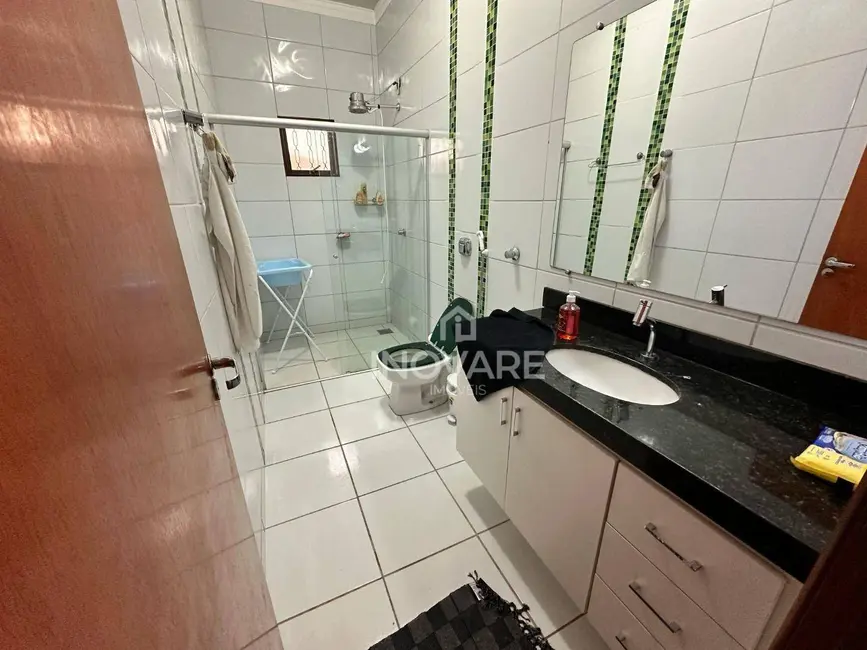 Foto 8 de Casa com 3 quartos à venda, 300m2 em Residencial Jardim Primavera, Itumbiara - GO