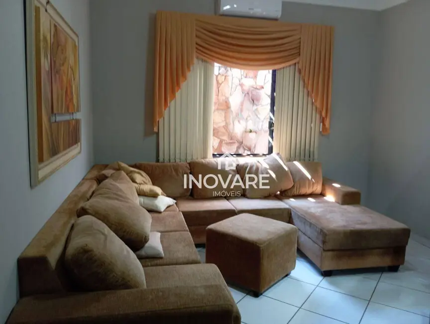 Casa com 3 quartos à venda, 300m2 em Alto da Boa Vista, Itumbiara - GO - imagem 2 Foto 2 de Casa com 3 quartos à venda, 300m2 em Alto da Boa Vista, Itumbiara - GO