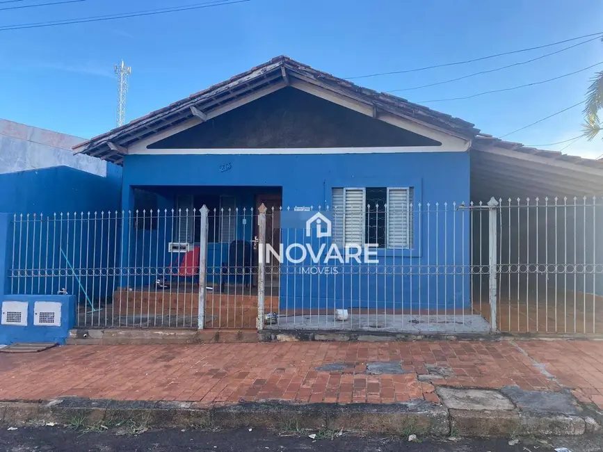 Casa com 2 quartos à venda, 300m2 em Setor Bela Vista, Itumbiara - GO - imagem 1 Foto 1 de Casa com 2 quartos à venda, 300m2 em Setor Bela Vista, Itumbiara - GO