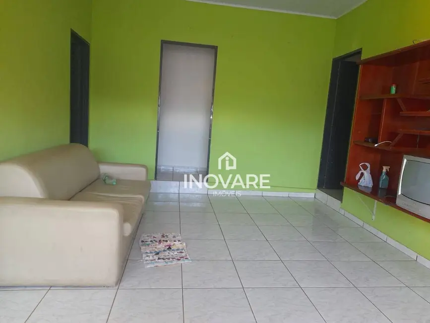 Sítio / Rancho com 4 quartos à venda, 507m2 em Buriti Alegre - GO - imagem 3 Foto 3 de Sítio / Rancho com 4 quartos à venda, 507m2 em Buriti Alegre - GO