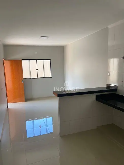 Casa com 3 quartos à venda, 180m2 em Itumbiara - GO - imagem 2 Foto 2 de Casa com 3 quartos à venda, 180m2 em Itumbiara - GO