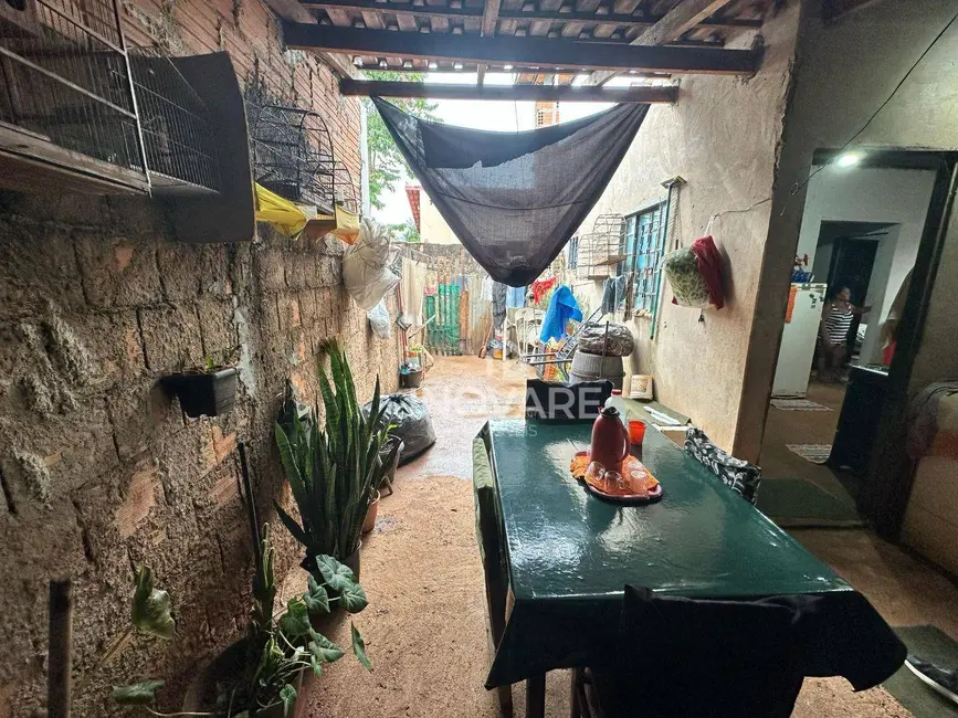 Foto 8 de Casa com 2 quartos à venda, 250m2 em Itumbiara - GO