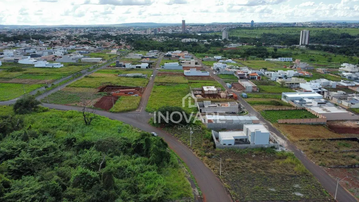 Foto 3 de Terreno / Lote à venda, 372m2 em Itumbiara - GO