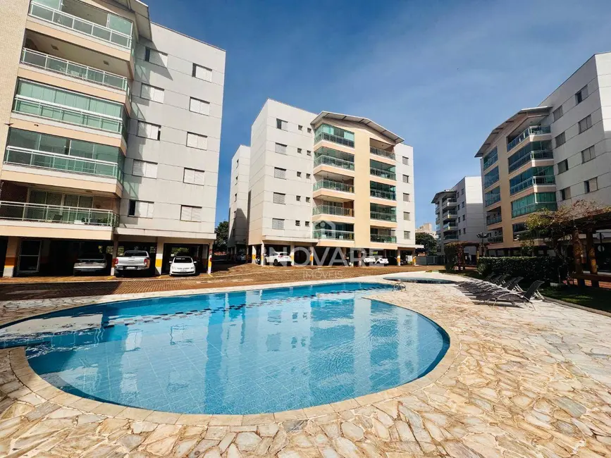 Foto 3 de Apartamento com 3 quartos para alugar em Alto da Boa Vista, Itumbiara - GO
