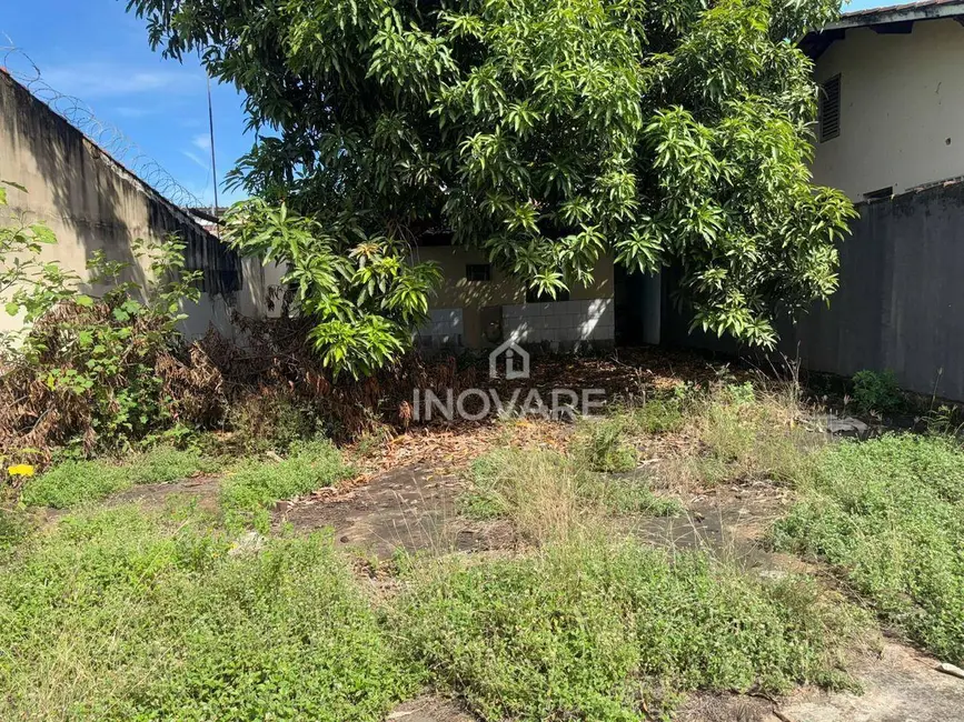 Foto 1 de Terreno / Lote para alugar, 274m2 em Itumbiara - GO