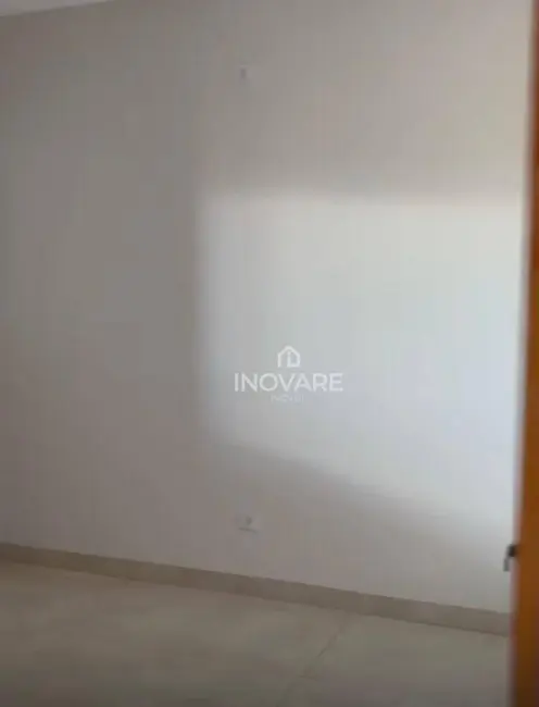 Foto 7 de Kitnet com 2 quartos à venda, 65m2 em Arapora - MG