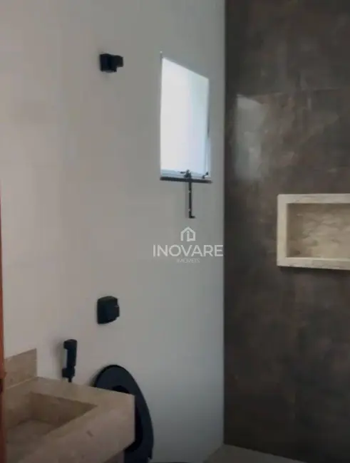 Foto 5 de Kitnet com 2 quartos à venda, 65m2 em Arapora - MG