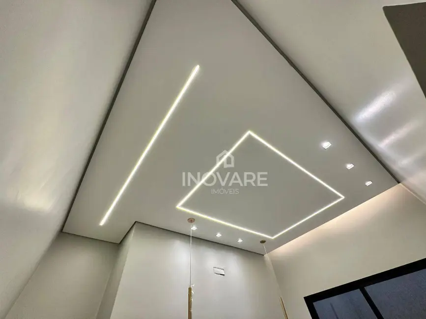 Casa com 3 quartos à venda, 720m2 em Itumbiara - GO - imagem 6 Foto 6 de Casa com 3 quartos à venda, 720m2 em Itumbiara - GO