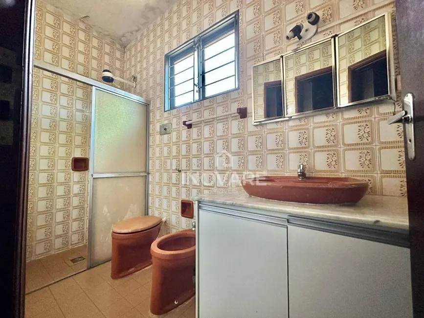 Foto 8 de Casa com 4 quartos à venda, 360m2 em Centro, Itumbiara - GO