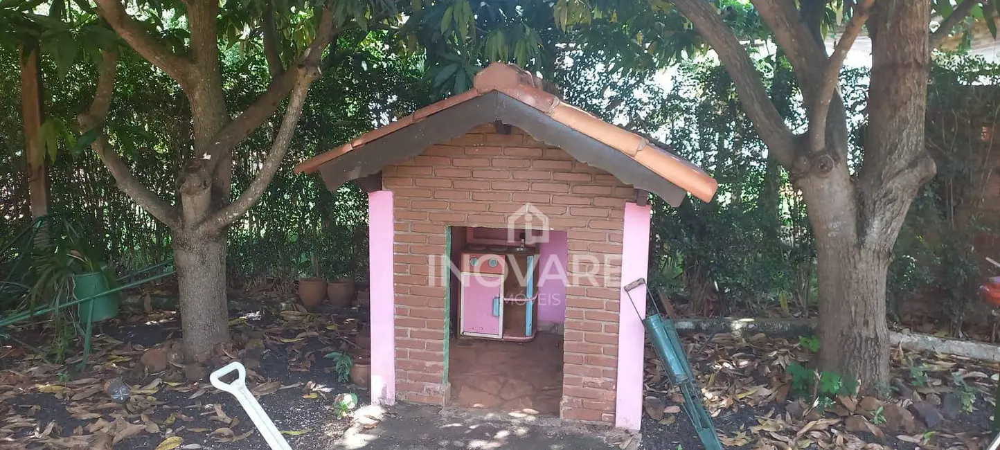 Sítio / Rancho à venda, 700m2 em Cachoeira Dourada - GO - imagem 9 Foto 9 de Sítio / Rancho à venda, 700m2 em Cachoeira Dourada - GO