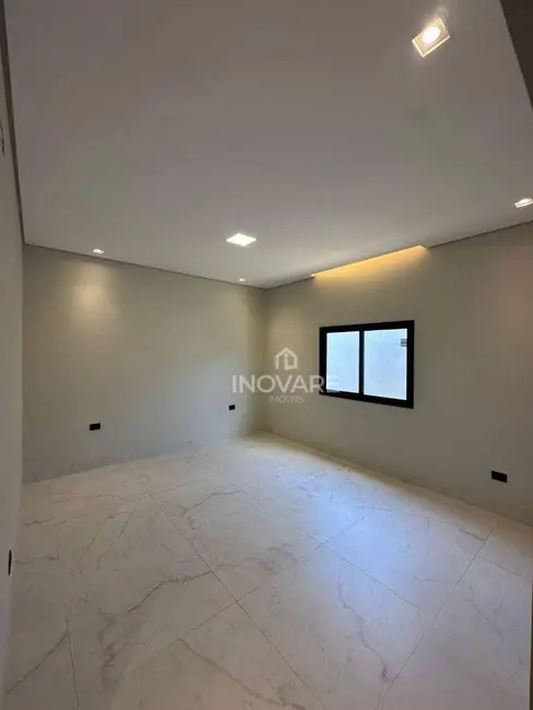 Casa com 3 quartos à venda, 360m2 em Jardim Morumbi, Itumbiara - GO - imagem 8 Foto 8 de Casa com 3 quartos à venda, 360m2 em Jardim Morumbi, Itumbiara - GO