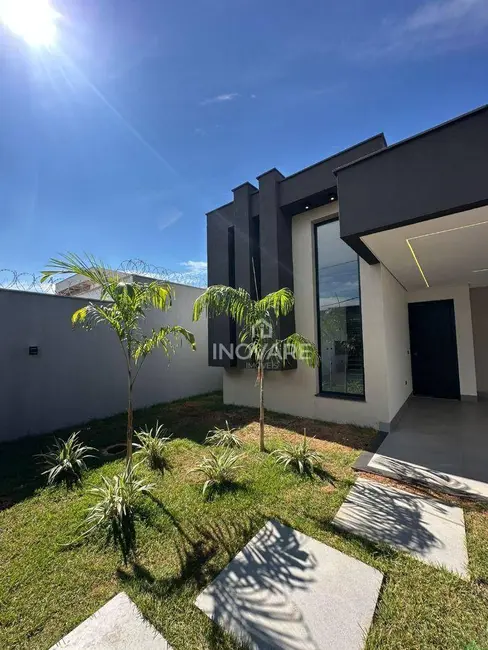Casa com 3 quartos à venda, 360m2 em Jardim Morumbi, Itumbiara - GO - imagem 4 Foto 4 de Casa com 3 quartos à venda, 360m2 em Jardim Morumbi, Itumbiara - GO