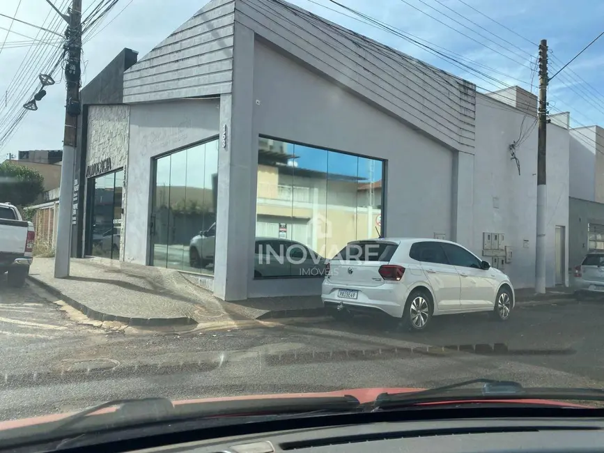 Foto 1 de Sala Comercial para alugar, 140m2 em Itumbiara - GO