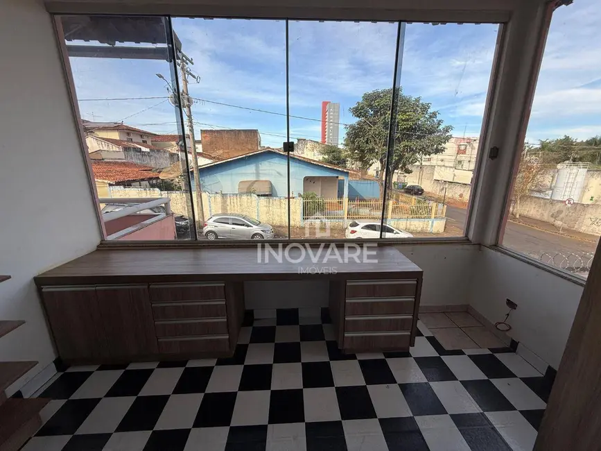 Casa com 3 quartos à venda, 360m2 em Alto da Boa Vista, Itumbiara - GO - imagem 6 Foto 6 de Casa com 3 quartos à venda, 360m2 em Alto da Boa Vista, Itumbiara - GO