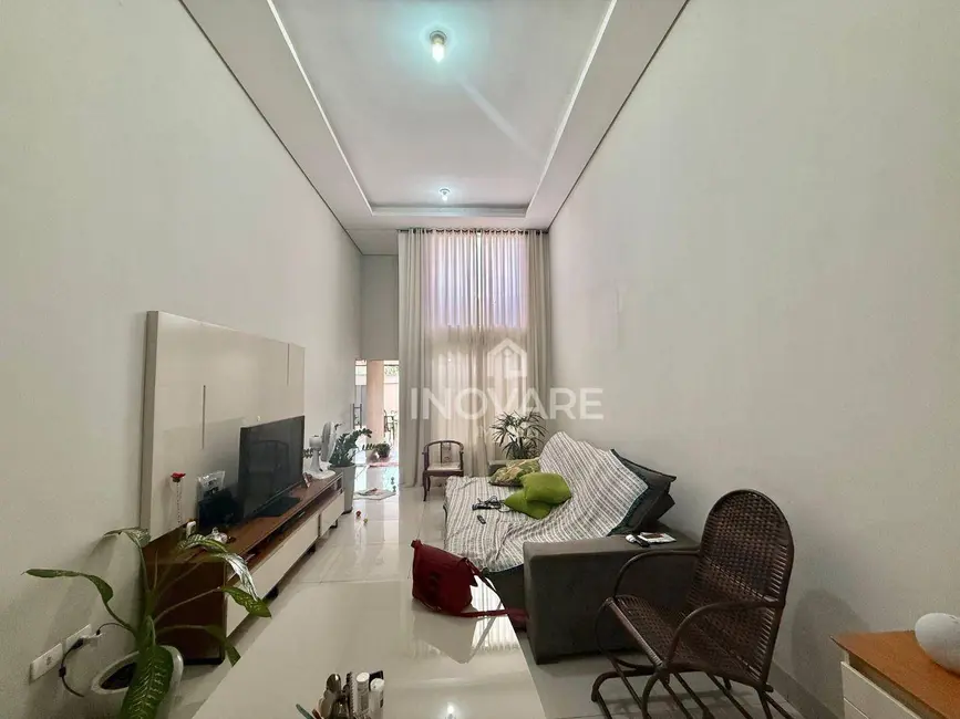Casa com 3 quartos à venda, 125m2 em Jardim Liberdade, Itumbiara - GO - imagem 3 Foto 3 de Casa com 3 quartos à venda, 125m2 em Jardim Liberdade, Itumbiara - GO