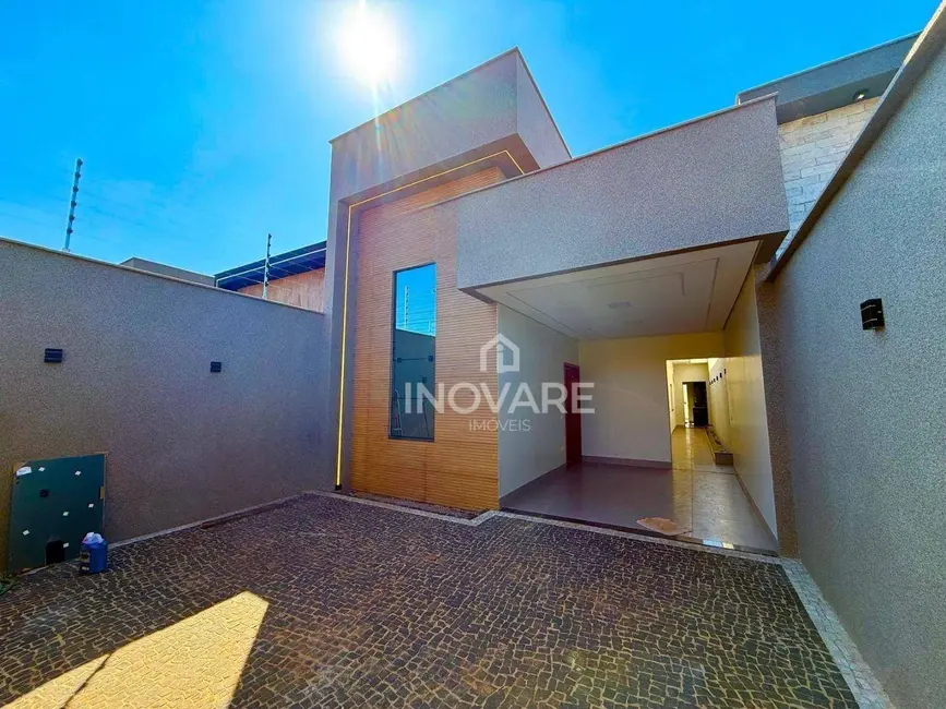 Casa com 3 quartos à venda, 180m2 em Parque Vale dos Buritys III, Itumbiara - GO - imagem 2 Foto 2 de Casa com 3 quartos à venda, 180m2 em Parque Vale dos Buritys III, Itumbiara - GO