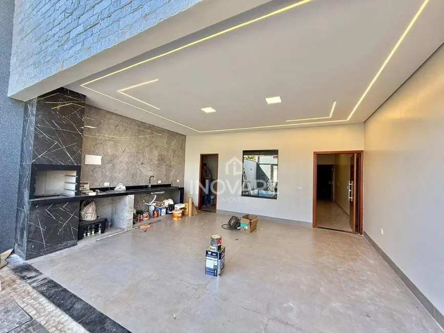 Casa com 3 quartos à venda, 180m2 em Parque Vale dos Buritys III, Itumbiara - GO - imagem 2 Foto 2 de Casa com 3 quartos à venda, 180m2 em Parque Vale dos Buritys III, Itumbiara - GO