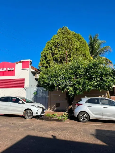 Foto 2 de Casa com 4 quartos para alugar, 300m2 em Itumbiara - GO