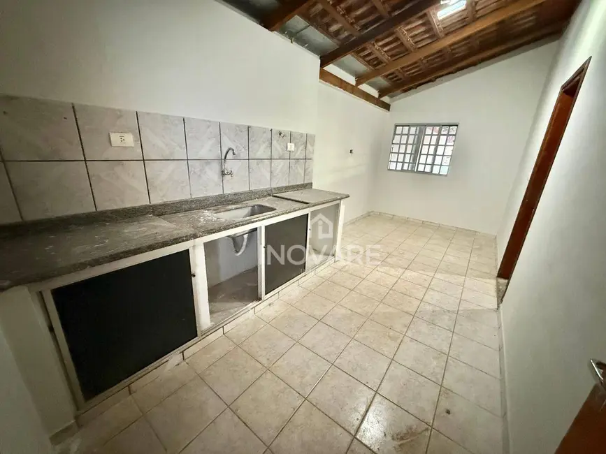 Foto 6 de Casa com 4 quartos para alugar, 300m2 em Itumbiara - GO