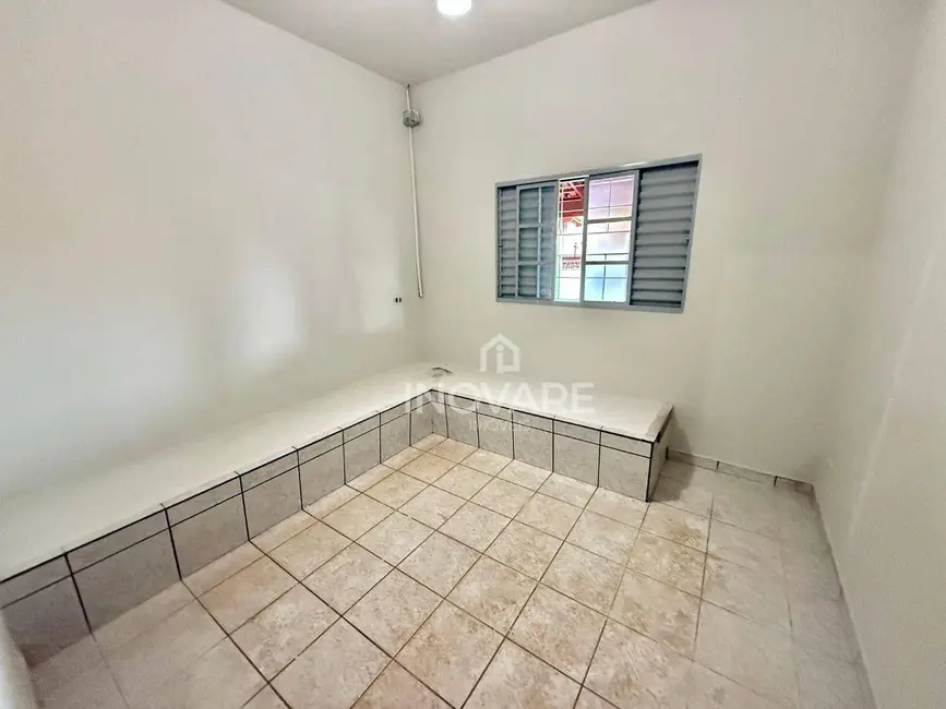 Foto 7 de Casa com 4 quartos para alugar, 300m2 em Itumbiara - GO