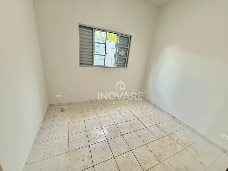 Foto 8 de Casa com 4 quartos para alugar, 300m2 em Itumbiara - GO