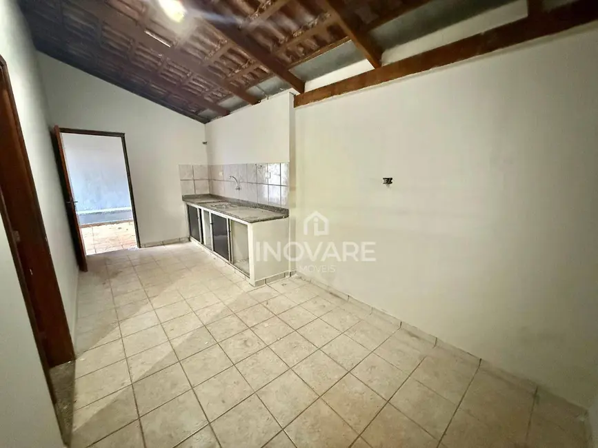 Casa para alugar, 300m2 em Itumbiara - GO - imagem 11 Foto 11 de Casa para alugar, 300m2 em Itumbiara - GO