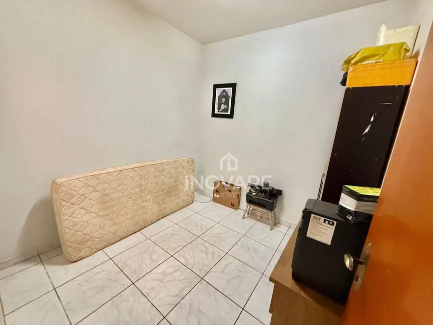 Casa com 3 quartos à venda, 200m2 em Jardim Leonora, Itumbiara - GO - imagem 7 Foto 7 de Casa com 3 quartos à venda, 200m2 em Jardim Leonora, Itumbiara - GO