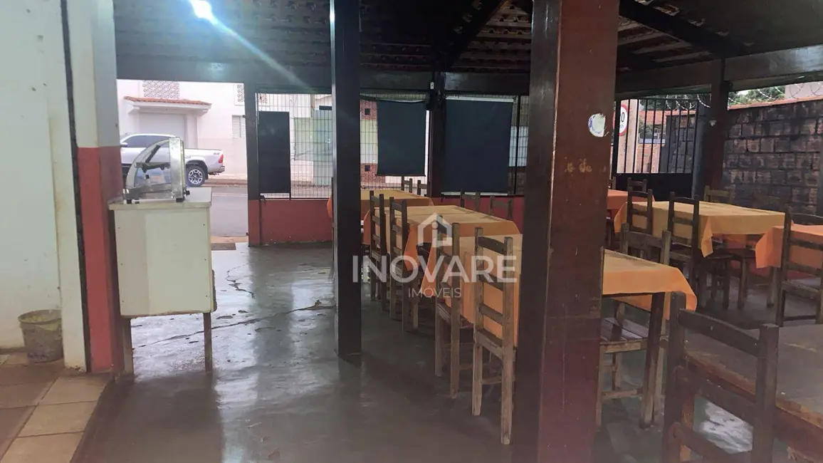 Sala Comercial à venda e para alugar, 360m2 em Itumbiara - GO - imagem 3 Foto 3 de Sala Comercial à venda e para alugar, 360m2 em Itumbiara - GO