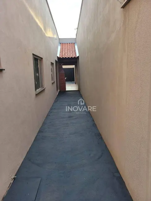 Casa com 2 quartos à venda, 180m2 em Karfan, Itumbiara - GO - imagem 9 Foto 9 de Casa com 2 quartos à venda, 180m2 em Karfan, Itumbiara - GO