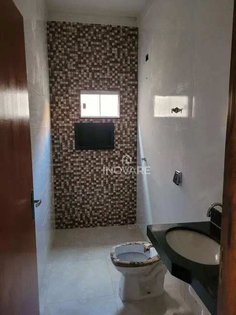 Casa com 2 quartos à venda, 180m2 em Karfan, Itumbiara - GO - imagem 8 Foto 8 de Casa com 2 quartos à venda, 180m2 em Karfan, Itumbiara - GO