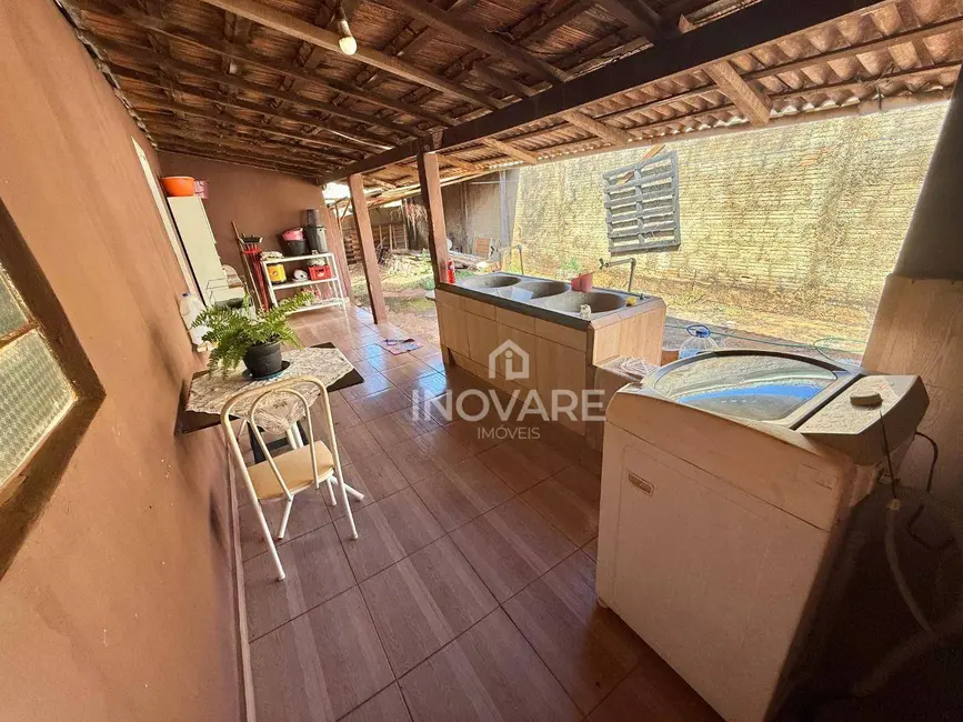 Casa com 3 quartos à venda, 360m2 em Setor Novo Horizonte, Itumbiara - GO - imagem 3 Foto 3 de Casa com 3 quartos à venda, 360m2 em Setor Novo Horizonte, Itumbiara - GO