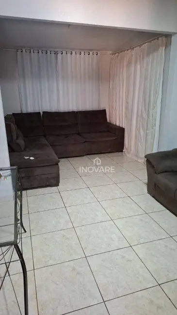 Casa com 2 quartos à venda, 250m2 em Itumbiara - GO - imagem 4 Foto 4 de Casa com 2 quartos à venda, 250m2 em Itumbiara - GO