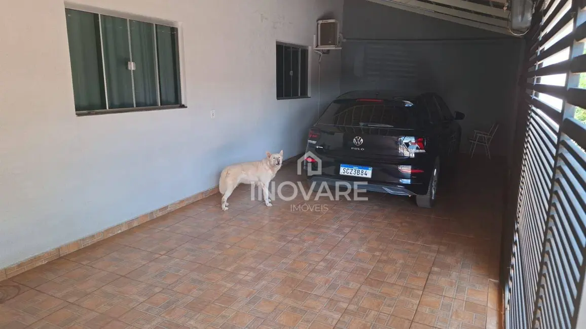 Foto 2 de Casa com 2 quartos para alugar, 250m2 em Itumbiara - GO