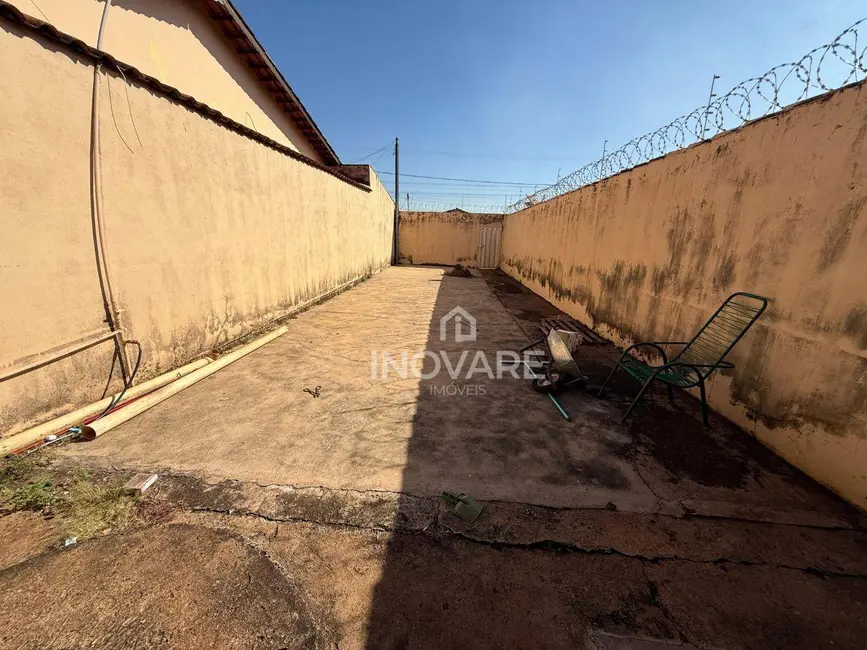 Foto 2 de Casa com 3 quartos à venda, 361m2 em Residencial Morada do Sol, Itumbiara - GO