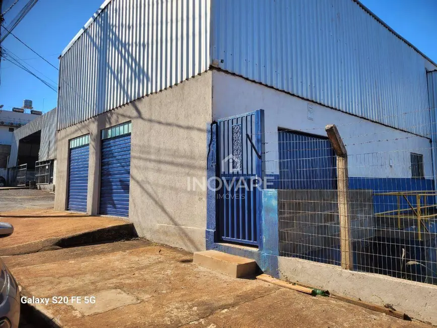 Foto 2 de Armazém / Galpão para alugar, 266m2 em Itumbiara - GO