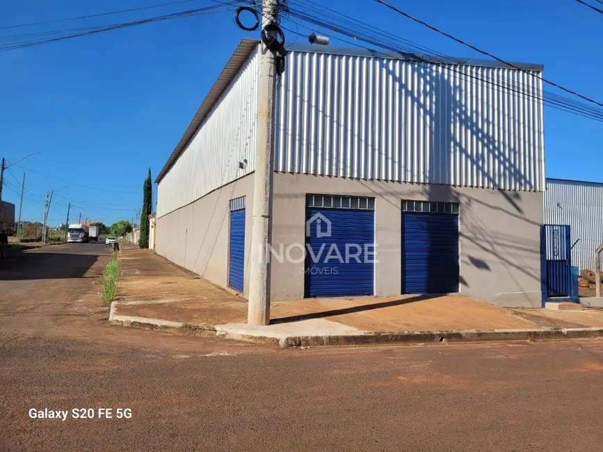 Foto 1 de Armazém / Galpão para alugar, 266m2 em Itumbiara - GO