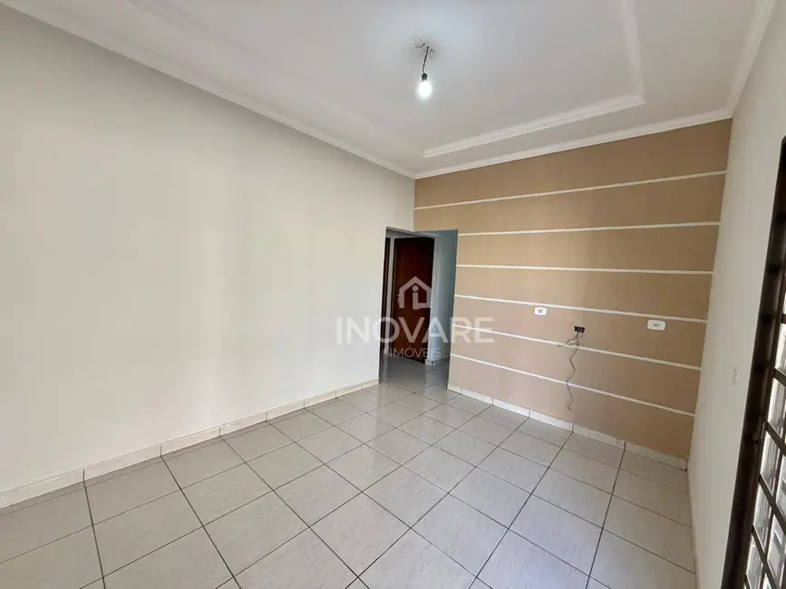 Casa com 2 quartos para alugar, 153m2 em Itumbiara - GO - imagem 5 Foto 5 de Casa com 2 quartos para alugar, 153m2 em Itumbiara - GO