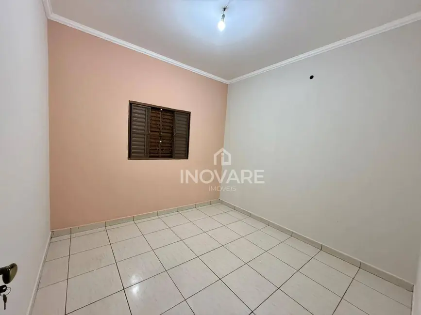 Casa com 2 quartos para alugar, 153m2 em Itumbiara - GO - imagem 7 Foto 7 de Casa com 2 quartos para alugar, 153m2 em Itumbiara - GO