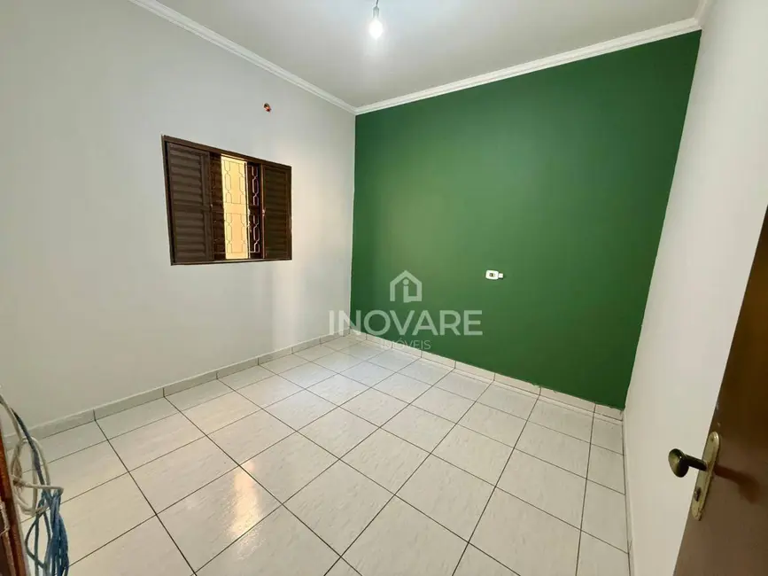 Casa com 2 quartos para alugar, 153m2 em Itumbiara - GO - imagem 9 Foto 9 de Casa com 2 quartos para alugar, 153m2 em Itumbiara - GO