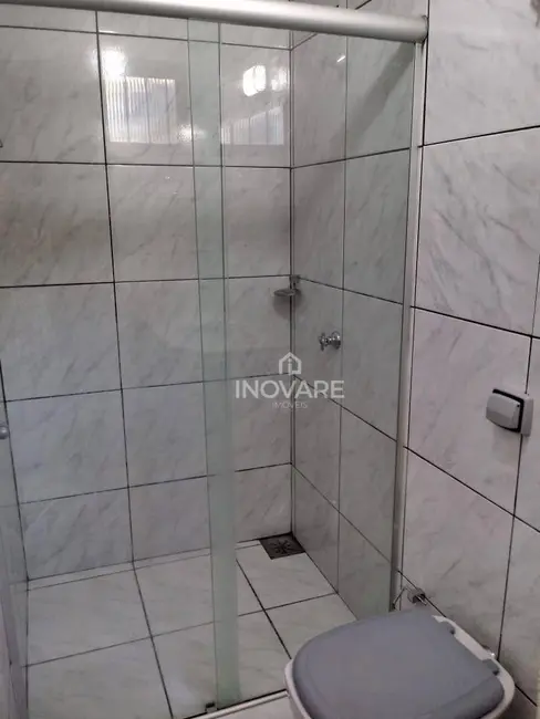 Casa com 3 quartos à venda, 220m2 em Centro, Itumbiara - GO - imagem 9 Foto 9 de Casa com 3 quartos à venda, 220m2 em Centro, Itumbiara - GO