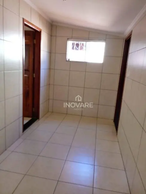 Casa com 3 quartos à venda, 220m2 em Centro, Itumbiara - GO - imagem 4 Foto 4 de Casa com 3 quartos à venda, 220m2 em Centro, Itumbiara - GO