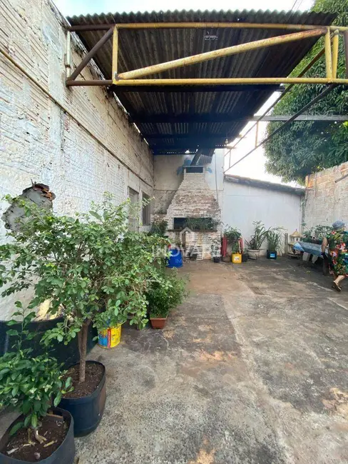 Foto 14 de Casa à venda em Itumbiara - GO