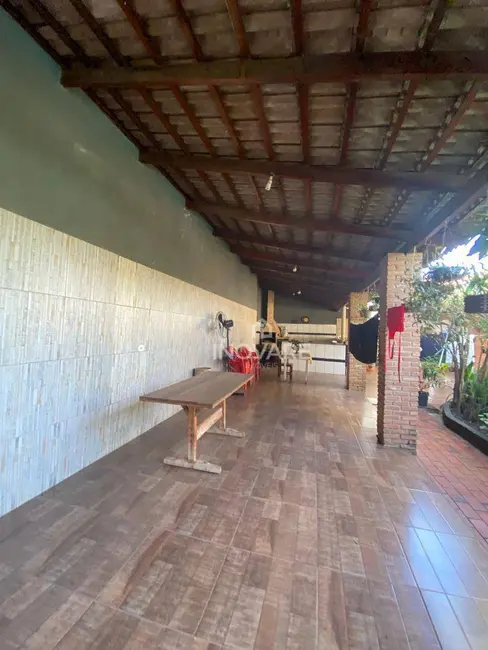 Foto 10 de Casa à venda em Itumbiara - GO