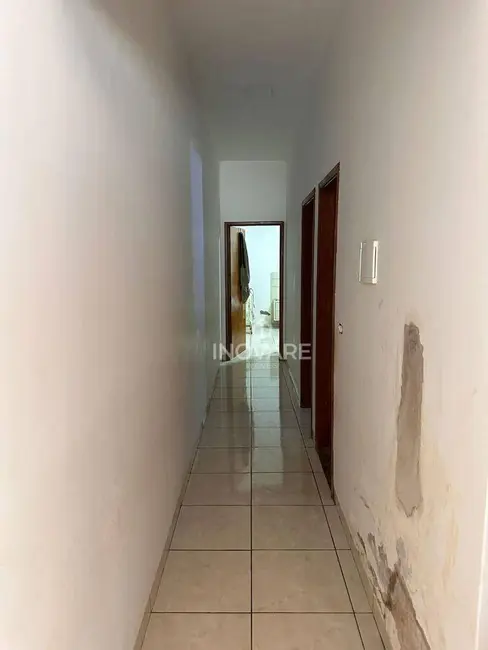 Casa com 2 quartos à venda, 240m2 em Setor Buritys, Itumbiara - GO - imagem 7 Foto 7 de Casa com 2 quartos à venda, 240m2 em Setor Buritys, Itumbiara - GO