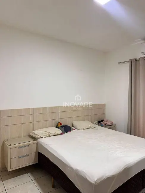 Casa com 2 quartos à venda, 240m2 em Setor Buritys, Itumbiara - GO - imagem 8 Foto 8 de Casa com 2 quartos à venda, 240m2 em Setor Buritys, Itumbiara - GO