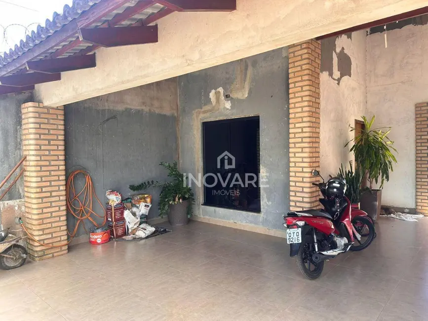 Foto 2 de Casa com 2 quartos à venda, 240m2 em Setor Buritys, Itumbiara - GO