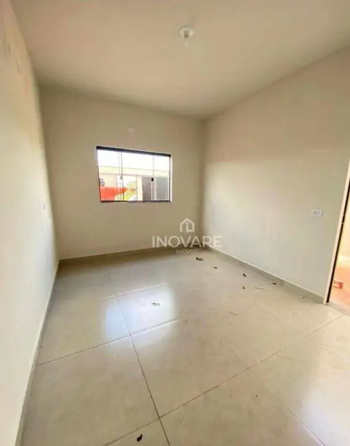 Casa com 2 quartos à venda, 180m2 em Setor Buritys, Itumbiara - GO - imagem 1 Foto 1 de Casa com 2 quartos à venda, 180m2 em Setor Buritys, Itumbiara - GO