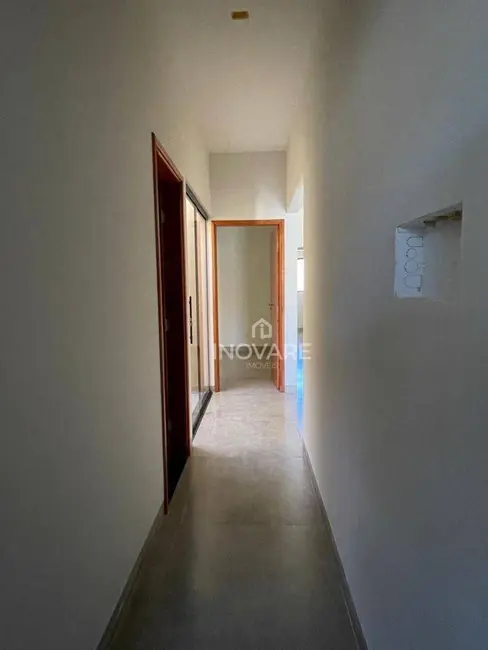 Casa com 3 quartos à venda, 180m2 em Parque Vale dos Buritys III, Itumbiara - GO - imagem 8 Foto 8 de Casa com 3 quartos à venda, 180m2 em Parque Vale dos Buritys III, Itumbiara - GO