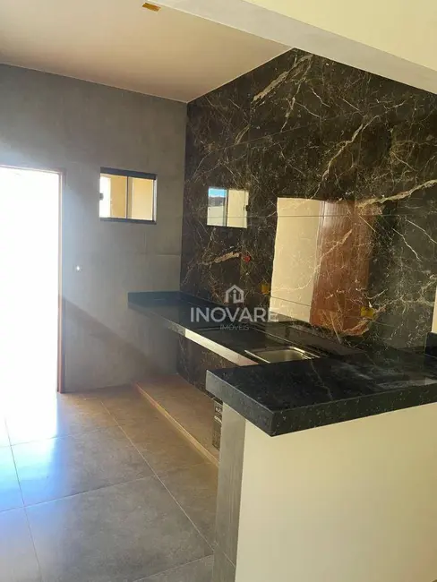 Casa com 3 quartos à venda, 180m2 em Parque Vale dos Buritys III, Itumbiara - GO - imagem 6 Foto 6 de Casa com 3 quartos à venda, 180m2 em Parque Vale dos Buritys III, Itumbiara - GO