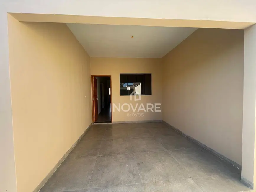 Casa com 3 quartos à venda, 180m2 em Parque Vale dos Buritys III, Itumbiara - GO - imagem 2 Foto 2 de Casa com 3 quartos à venda, 180m2 em Parque Vale dos Buritys III, Itumbiara - GO